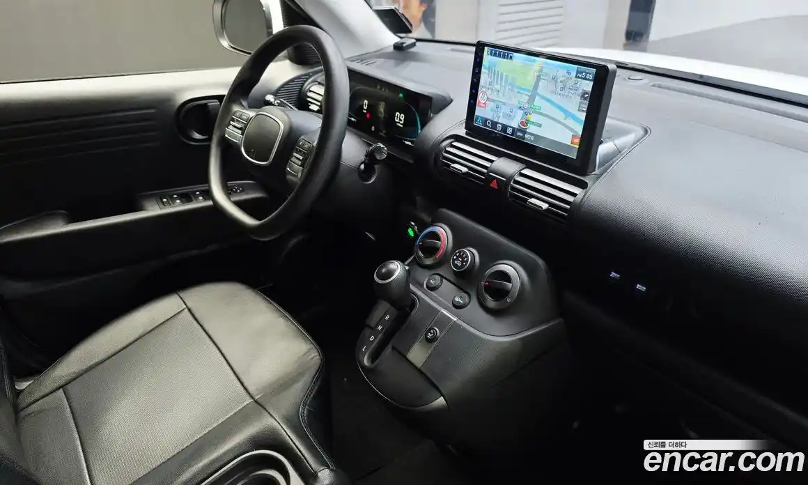 Hyundai Casper 2023 1.0 автомат (гидро), фото 28