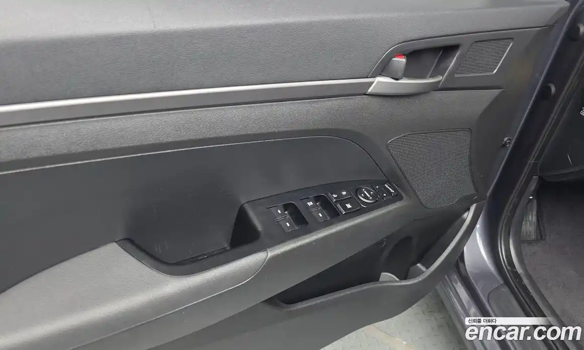 Hyundai Avante 2016 1.6 автомат (гидро), фото 14