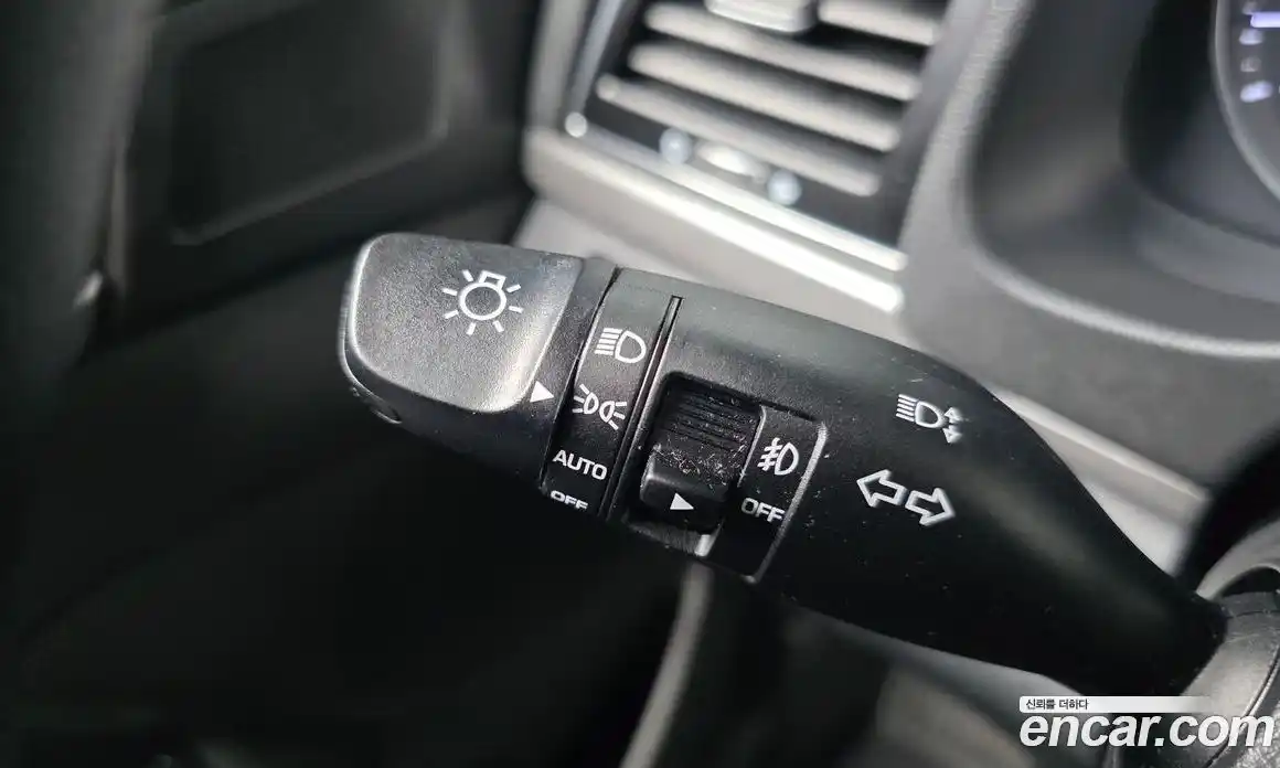 Hyundai Avante 2016 1.6 автомат (гидро), фото 28