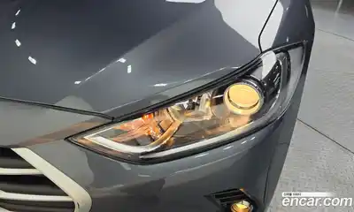 Hyundai Avante 2016 1.6 автомат (гидро), миниатюра 8