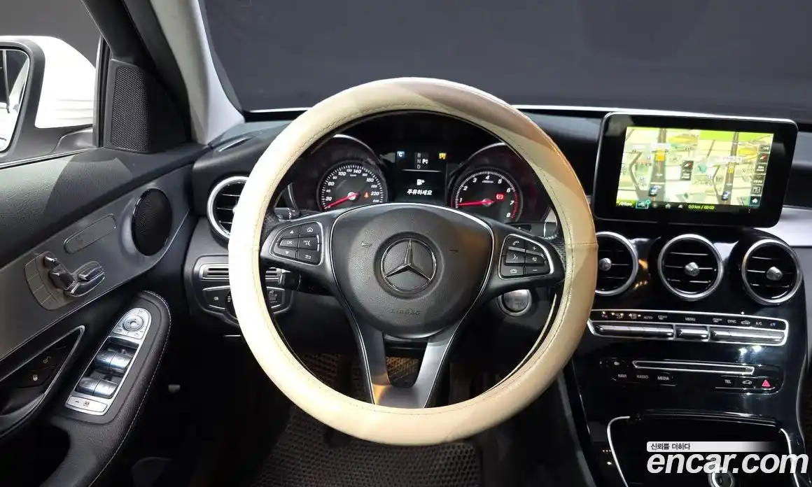 Mercedes-Benz C-Class 2016 2.0 автомат (гидро), фото 13