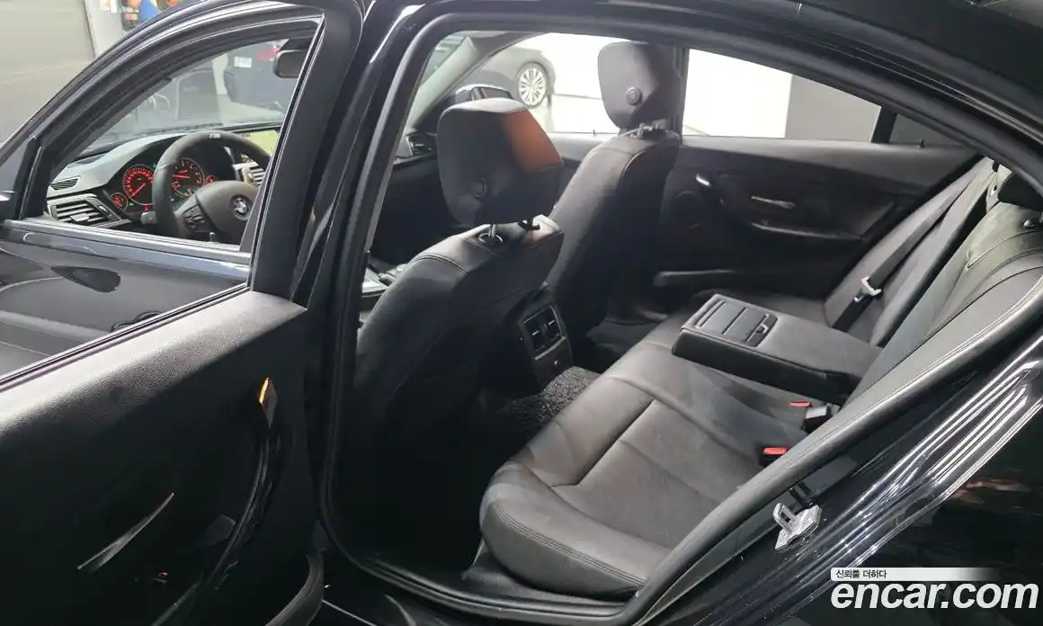 BMW 3 серия 2018 2.0 автомат (гидро), фото 11