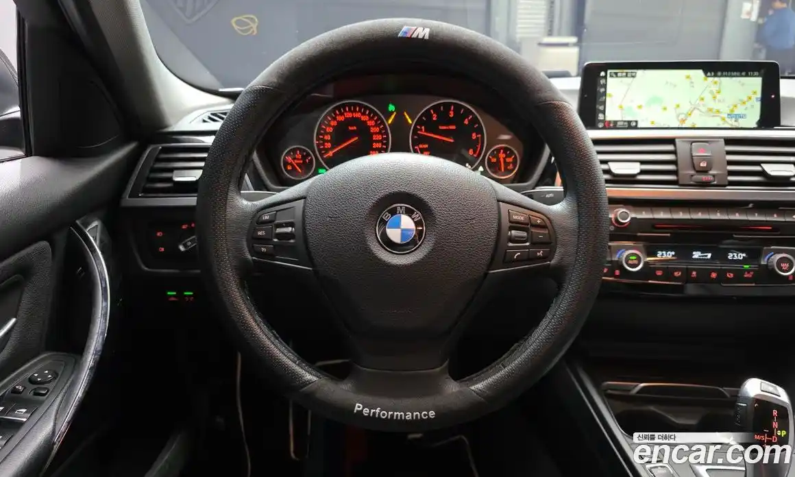 BMW 3 серия 2018 2.0 автомат (гидро), фото 13