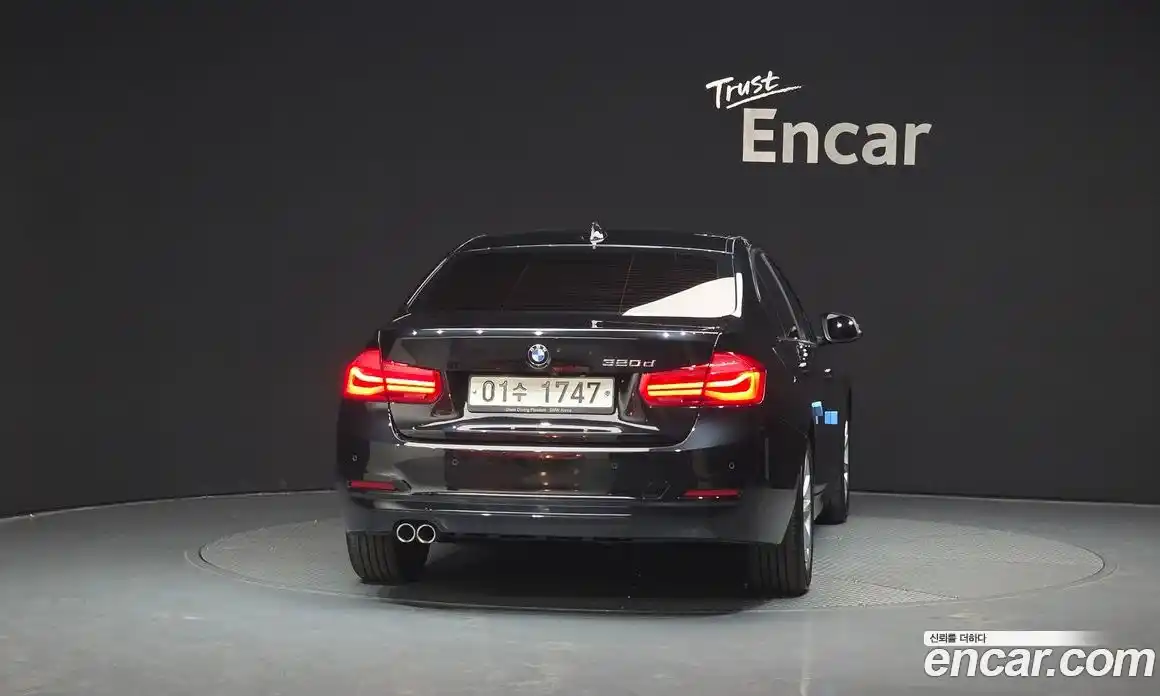 BMW 3 серия 2018 2.0 автомат (гидро), фото 4