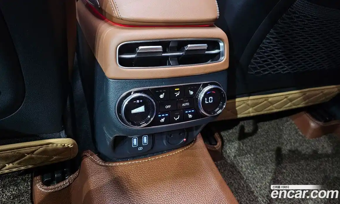 Genesis GV70 2021 3.5 автомат (гидро), фото 17