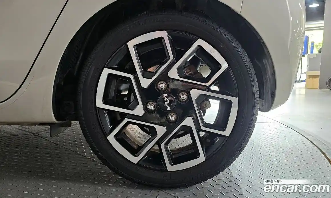 Kia Ray 2022 1.0 автомат (гидро), фото 7
