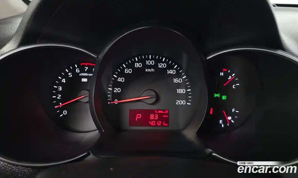 Kia Morning 2015 1.0 автомат (гидро), фото 11
