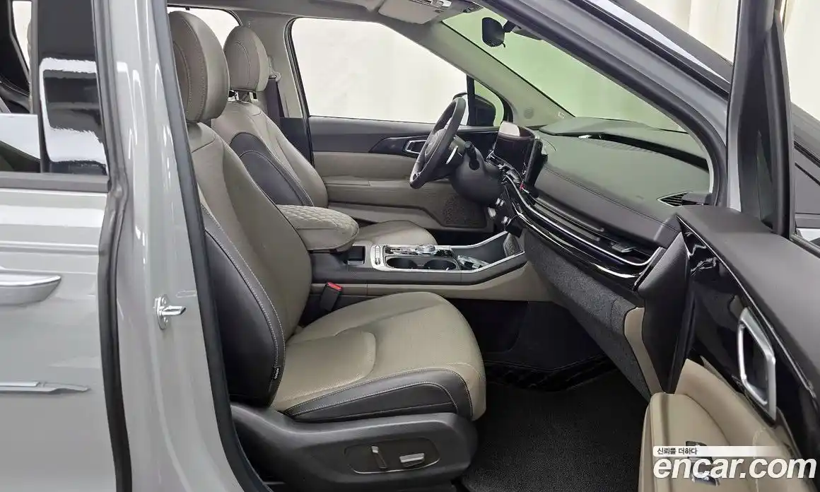 Kia Carnival 2024 2.2 автомат (гидро), фото 17