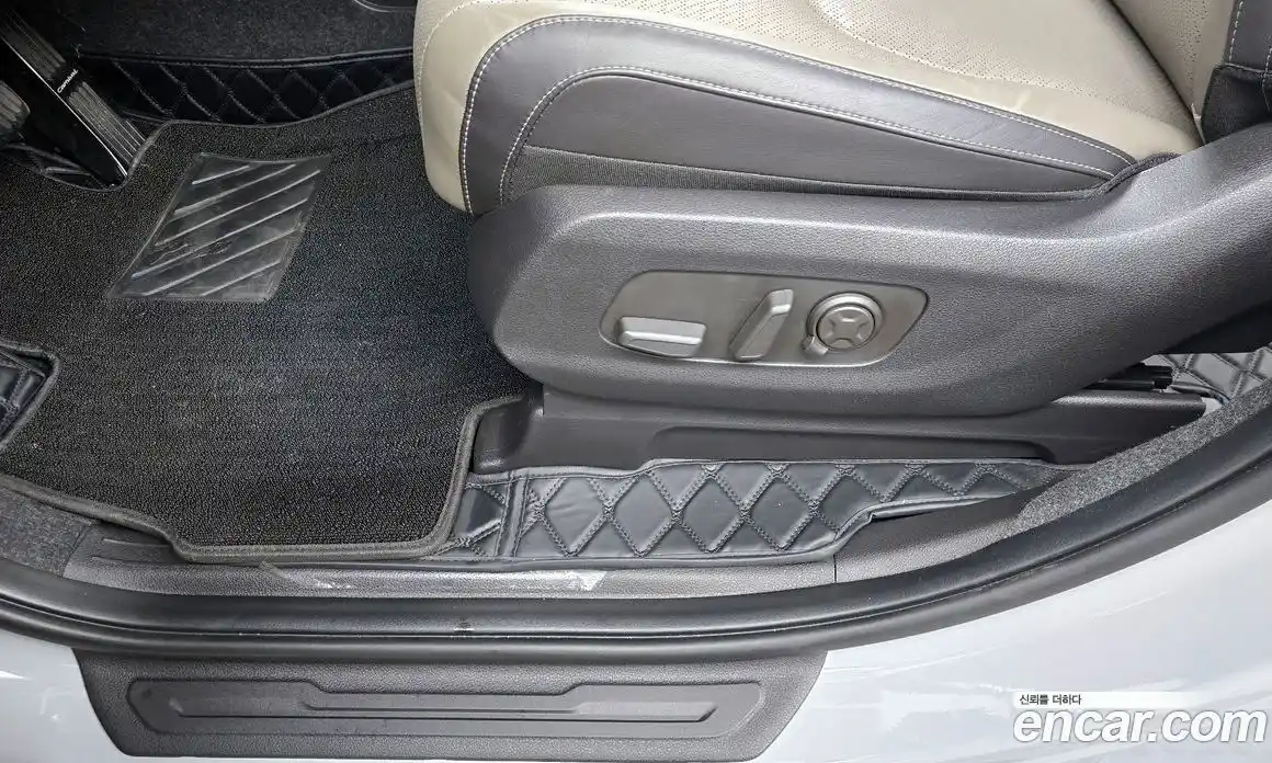 Kia Carnival 2024 2.2 автомат (гидро), фото 31