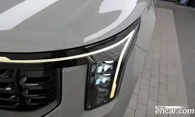 Kia Carnival 2024 2.2 автомат (гидро), миниатюра 8