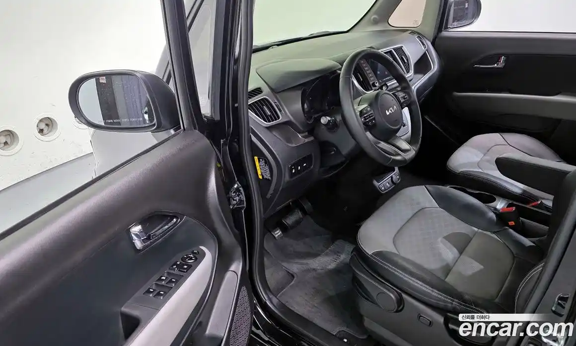 Kia Ray 2022 1.0 автомат (гидро), фото 11