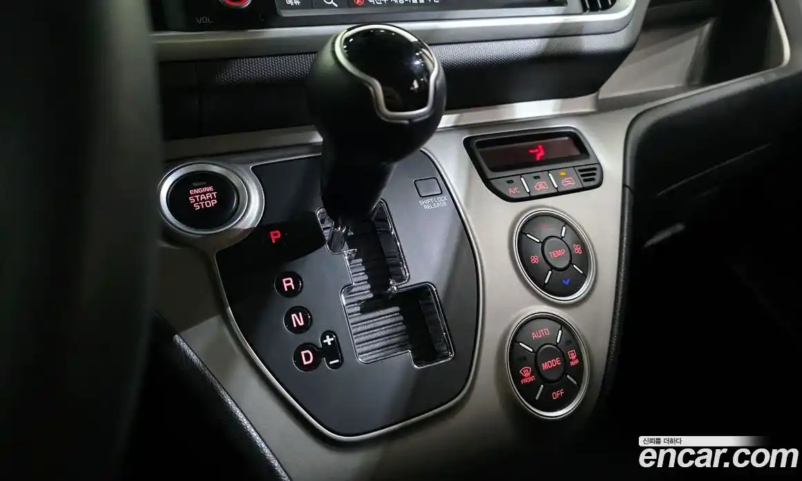 Kia Ray 2022 1.0 автомат (гидро), фото 9