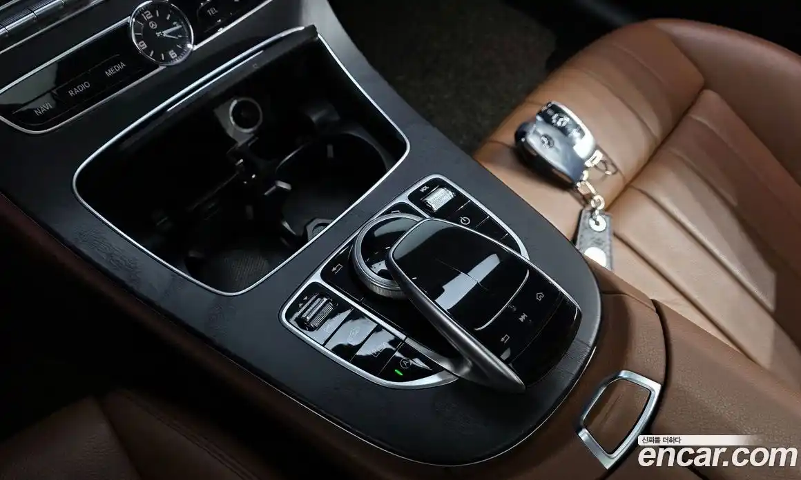 Mercedes-Benz E-Class 2017 1.9 автомат (гидро), фото 24