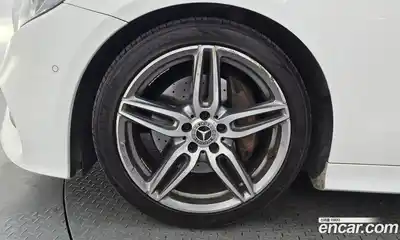Mercedes-Benz E-Class 2017 1.9 автомат (гидро), миниатюра 5
