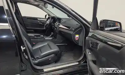 Mercedes-Benz E-Class 2011 1.8 автомат (гидро), миниатюра 11