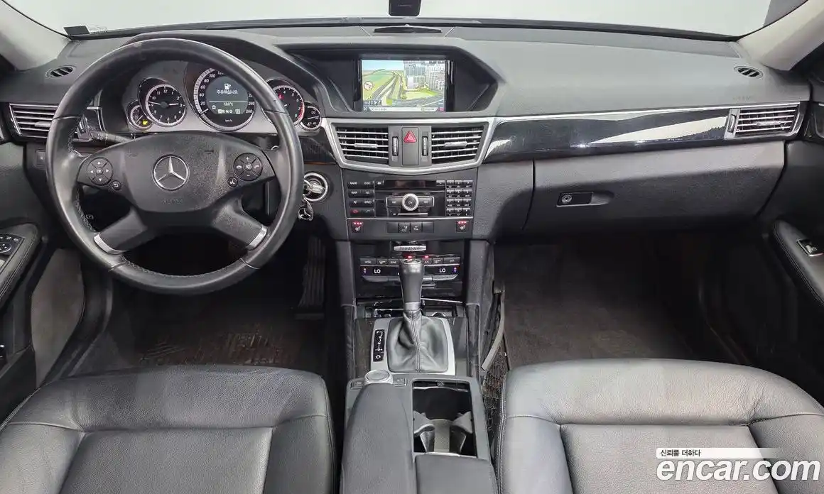 Mercedes-Benz E-Class 2011 1.8 автомат (гидро), фото 7