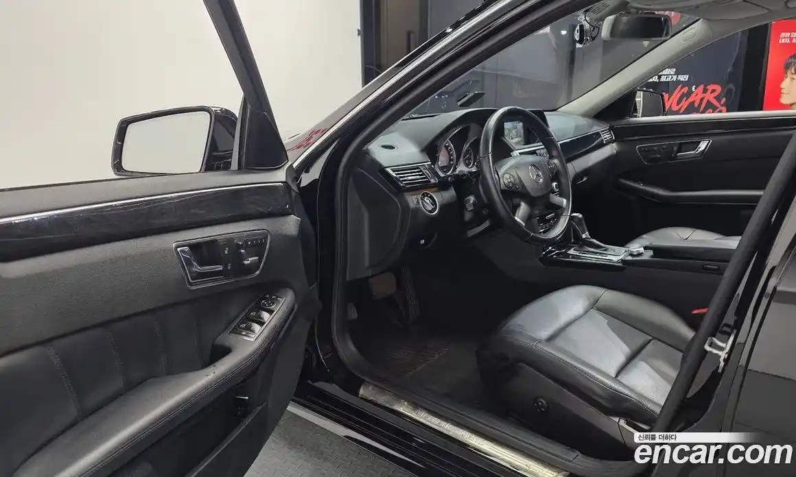 Mercedes-Benz E-Class 2011 1.8 автомат (гидро), фото 10