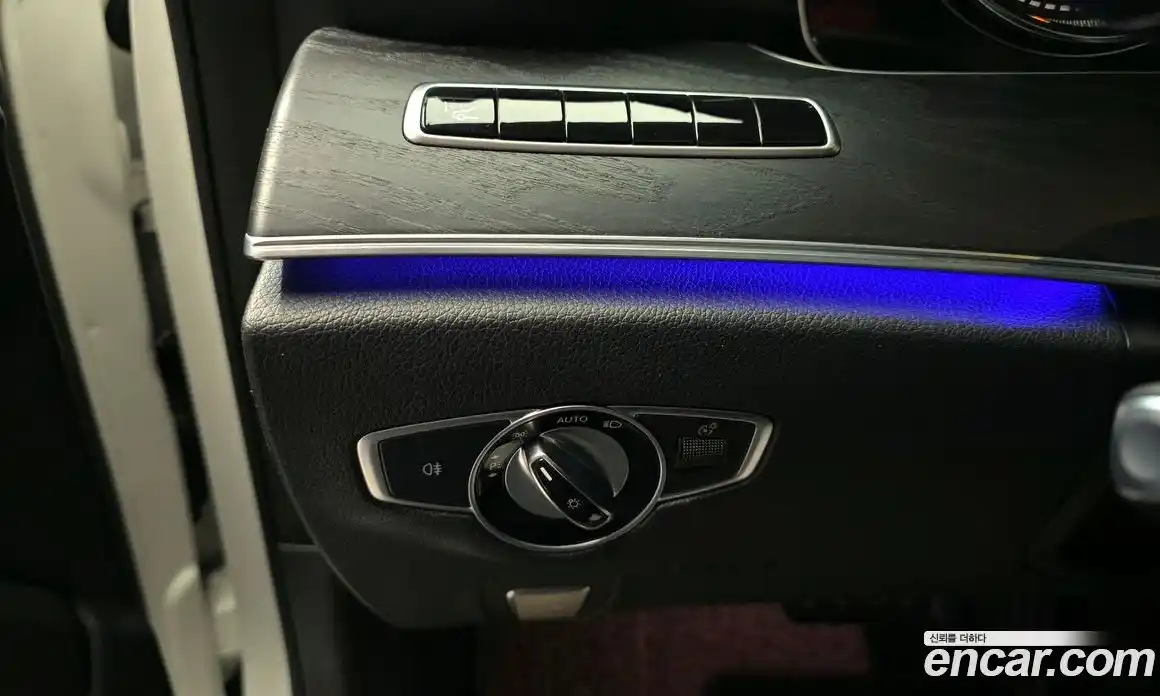Mercedes-Benz E-Class 2017 1.9 автомат (гидро), фото 19
