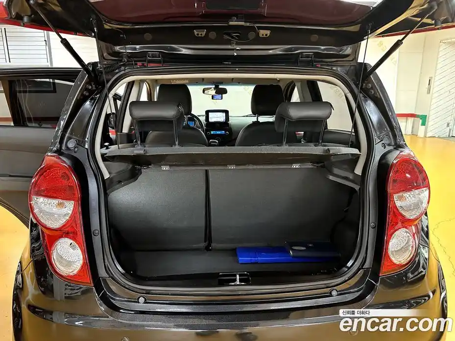 Chevrolet Spark 2014 1.0 автомат (гидро), фото 17