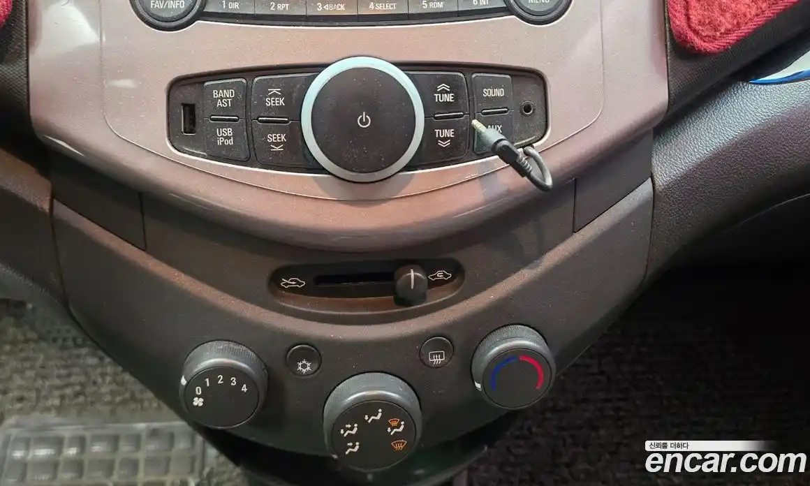 Chevrolet Spark 2011 1.0 автомат (гидро), фото 17