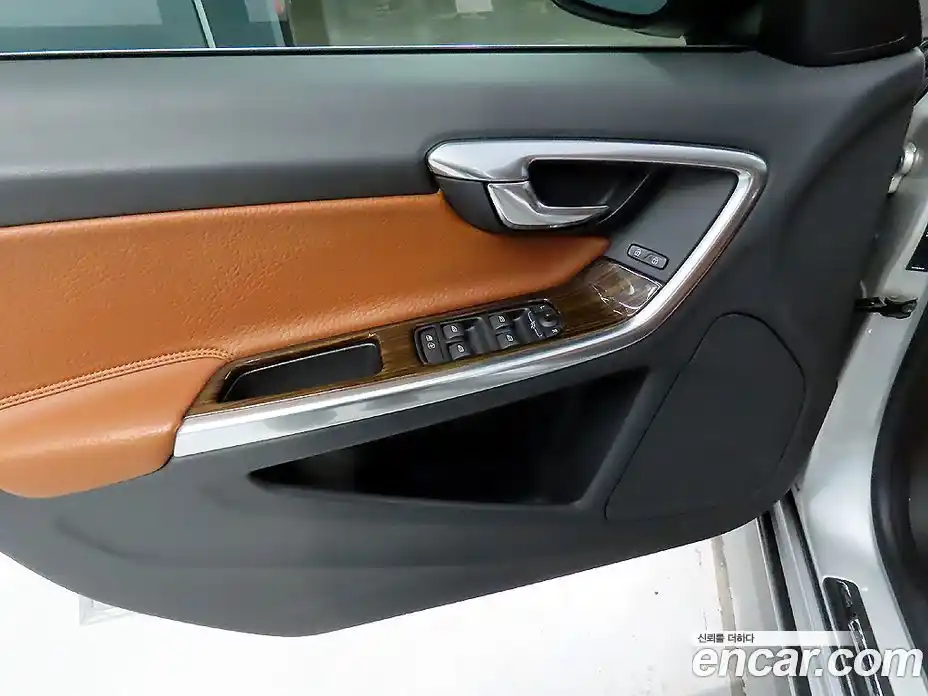 Volvo S60 2012 2.0 автомат (гидро), фото 12