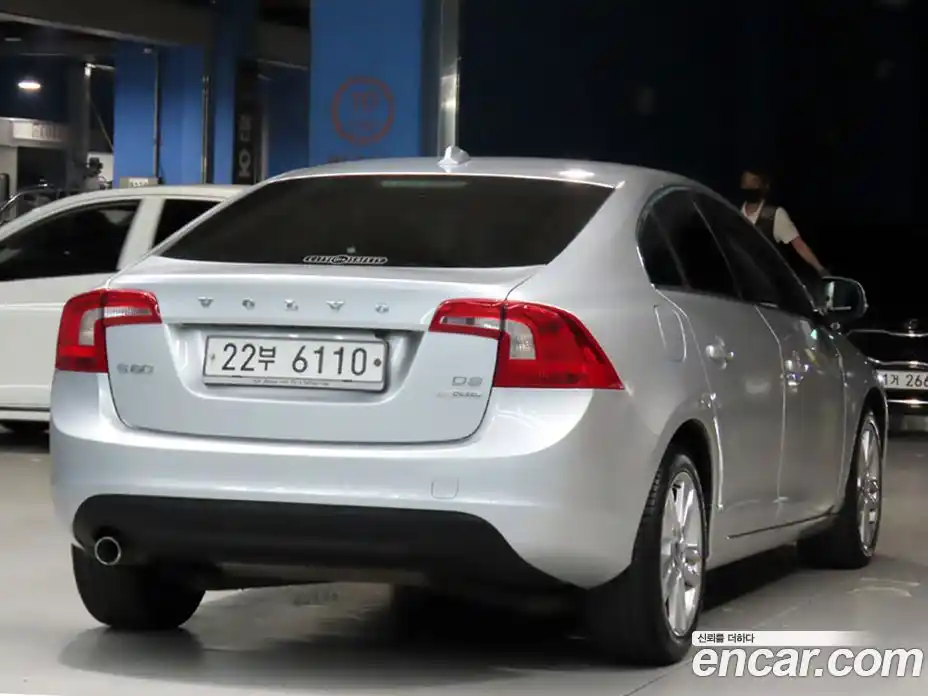 Volvo S60 2012 2.0 автомат (гидро), фото 4