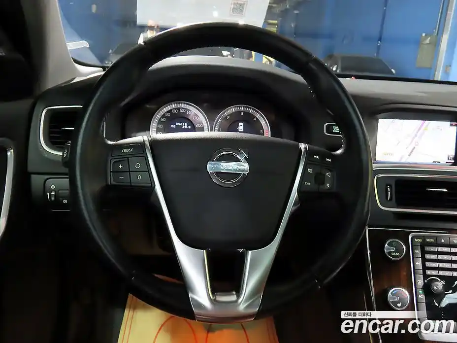 Volvo S60 2012 2.0 автомат (гидро), фото 8