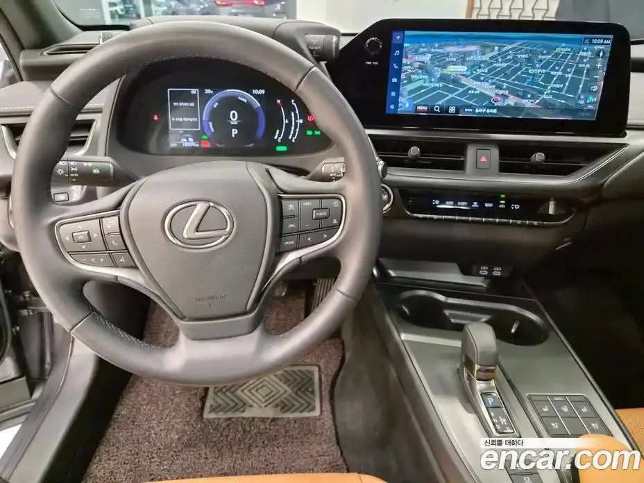 Lexus UX 2024 2.0 вариатор, фото 15