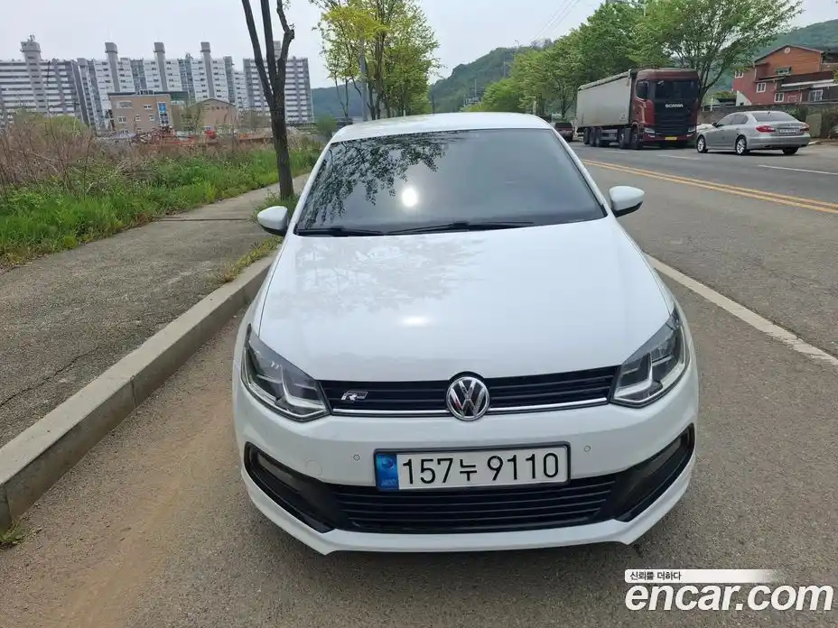 Volkswagen Polo 2015 1.4 автомат (гидро), фото 3