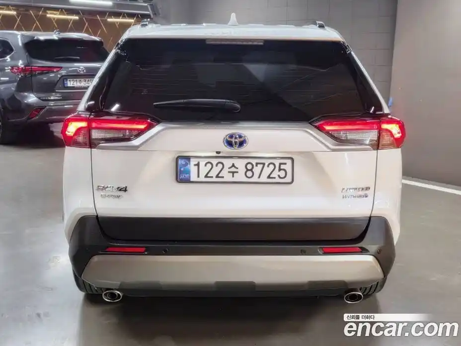 Toyota RAV4 2024 2.5 гидро, фото 3
