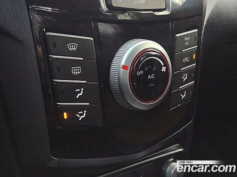 SsangYong TIBOLI 2018 1.6 автомат (гидро), фото 17