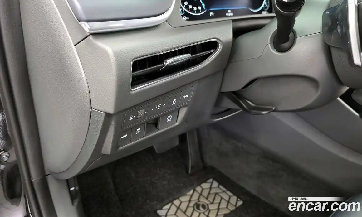 Hyundai Sonata 2023 1.6 автомат (гидро), фото 18