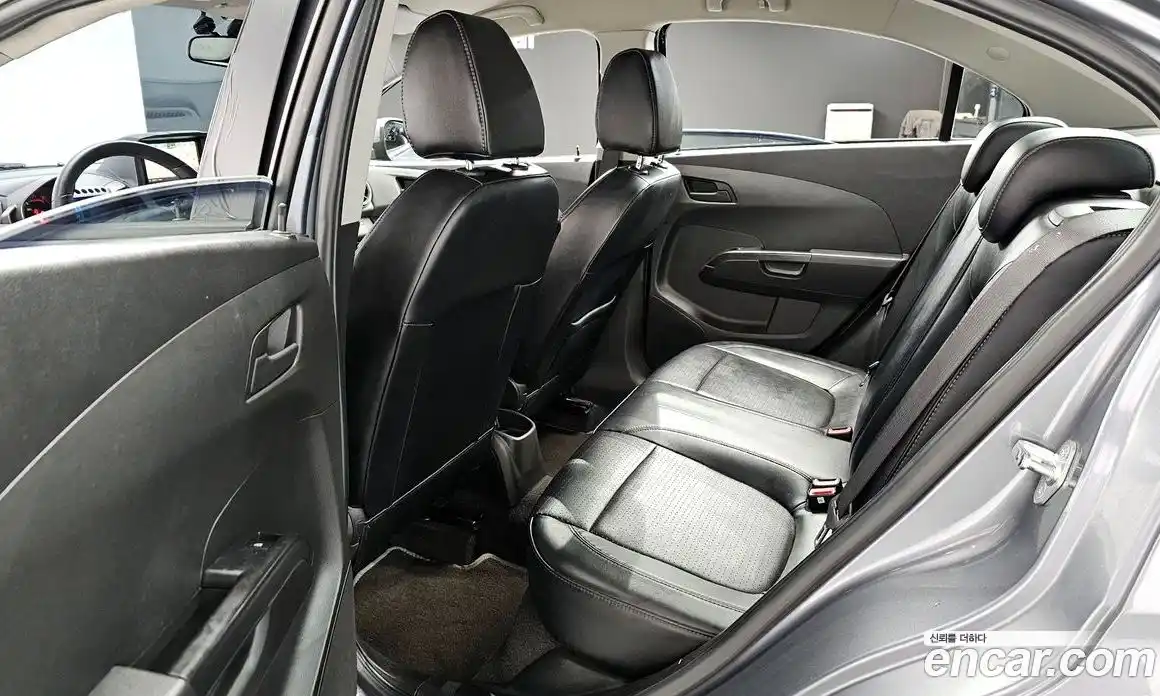 Chevrolet Aveo 2013 1.6 автомат (гидро), фото 12