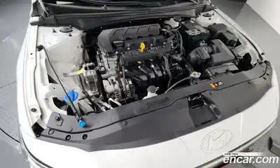 Hyundai Avante 2025 1.6 автомат (гидро), миниатюра 6