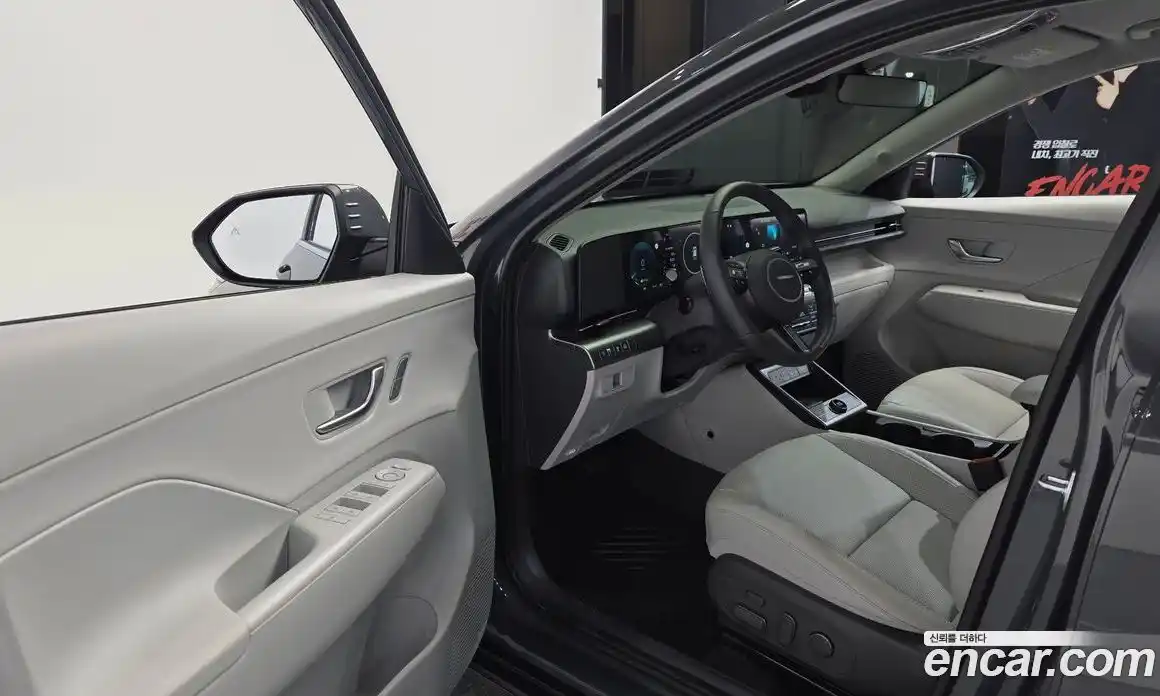 Hyundai Kona 2025 1.6 автомат (гидро), фото 13