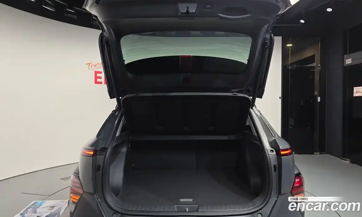 Hyundai Kona 2025 1.6 автомат (гидро), фото 26