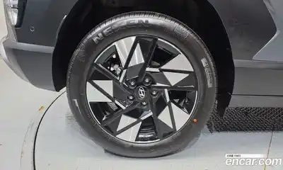 Hyundai Kona 2025 1.6 автомат (гидро), миниатюра 7