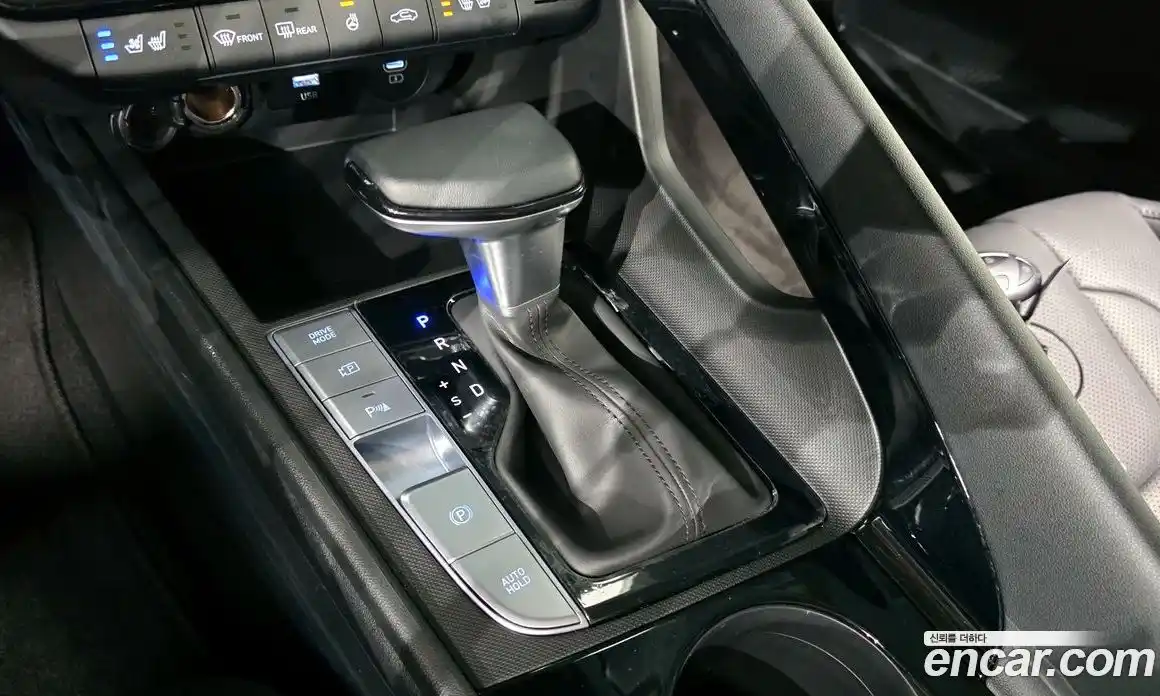 Hyundai Avante 2024 1.6 автомат (гидро), фото 12