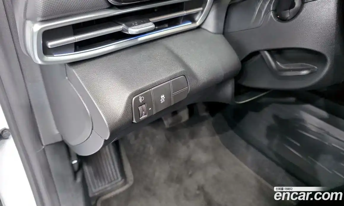 Hyundai Avante 2024 1.6 автомат (гидро), фото 24