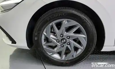 Hyundai Avante 2024 1.6 автомат (гидро), миниатюра 5