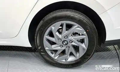 Hyundai Avante 2024 1.6 автомат (гидро), миниатюра 7
