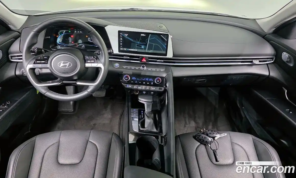 Hyundai Avante 2024 1.6 автомат (гидро), фото 10