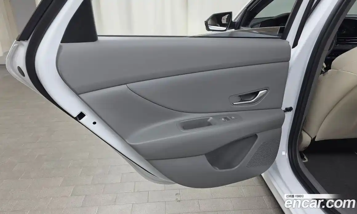 Hyundai Avante 2025 1.6 автомат (гидро), фото 15