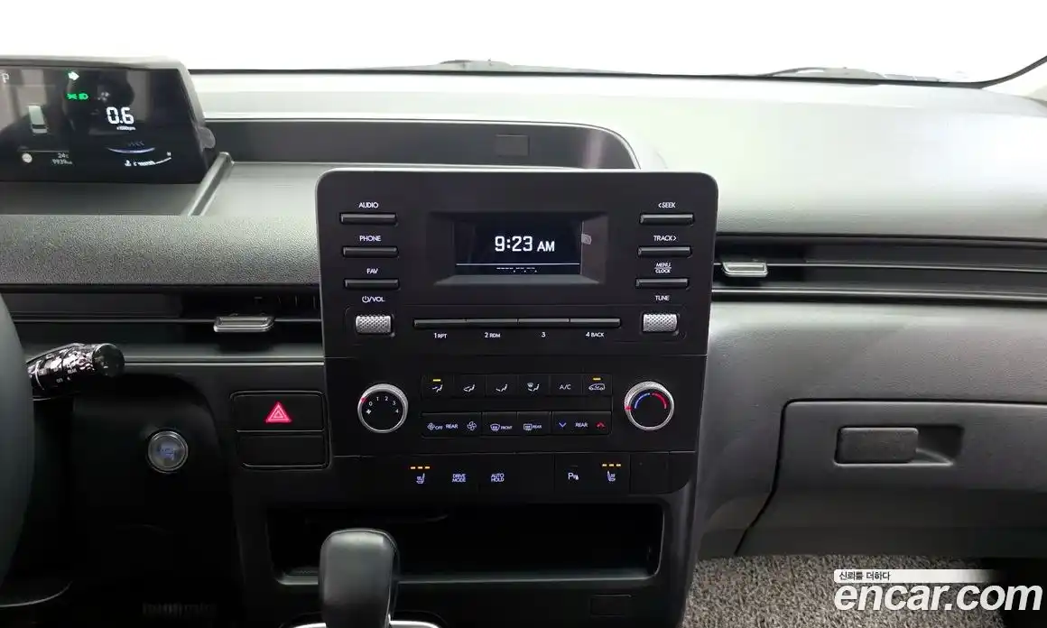 Hyundai Staria 2024 3.5 автомат (гидро), фото 21