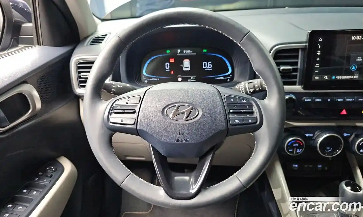 Hyundai Venue 2024 1.6 автомат (гидро), фото 19
