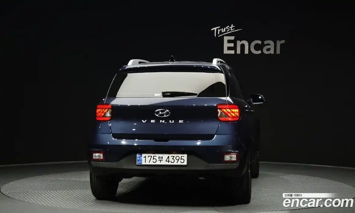 Hyundai Venue 2024 1.6 автомат (гидро), фото 4