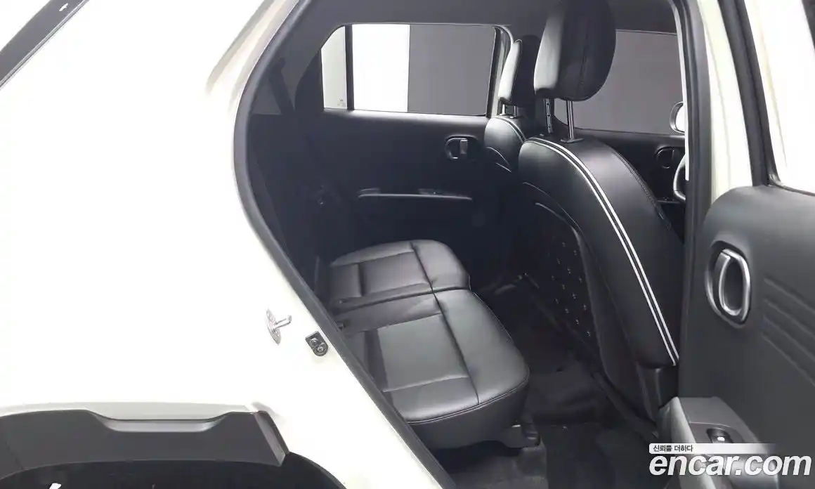 Hyundai Casper 2023 1.0 автомат (гидро), фото 17