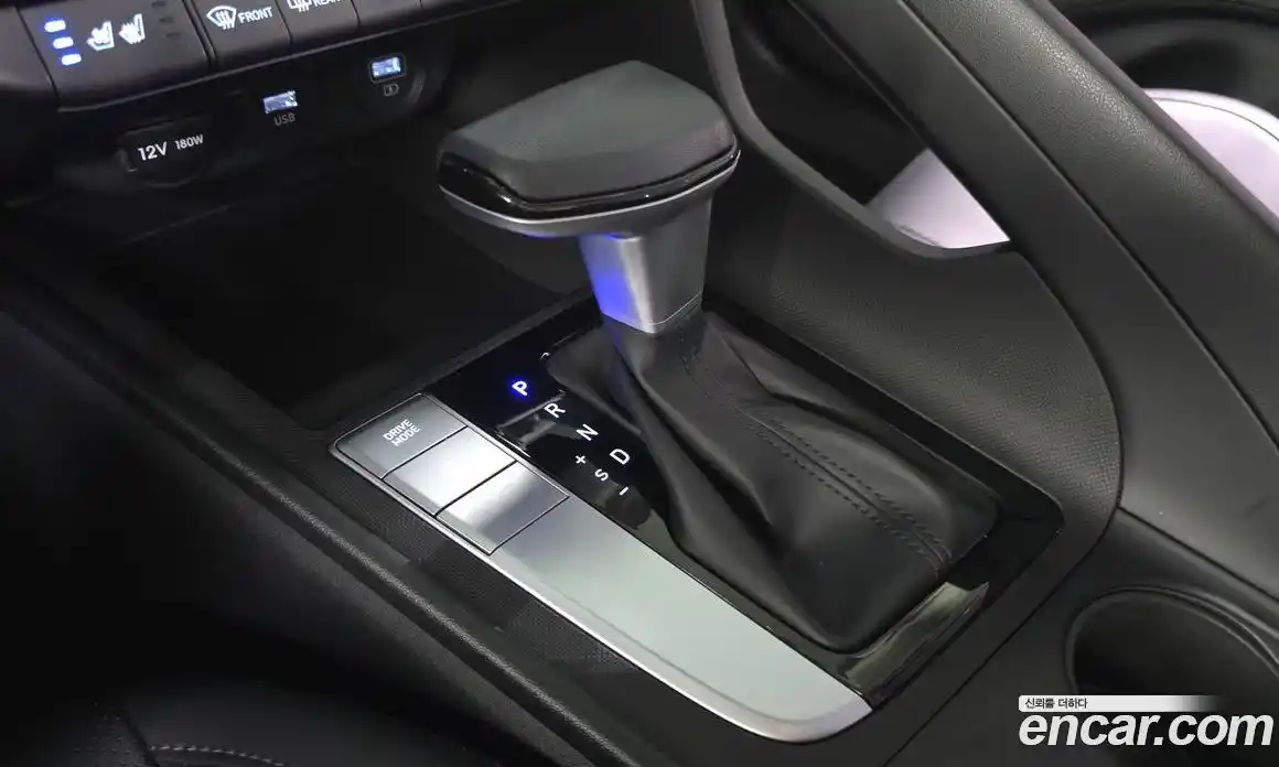 Hyundai Avante 2022 1.6 автомат (гидро), фото 12