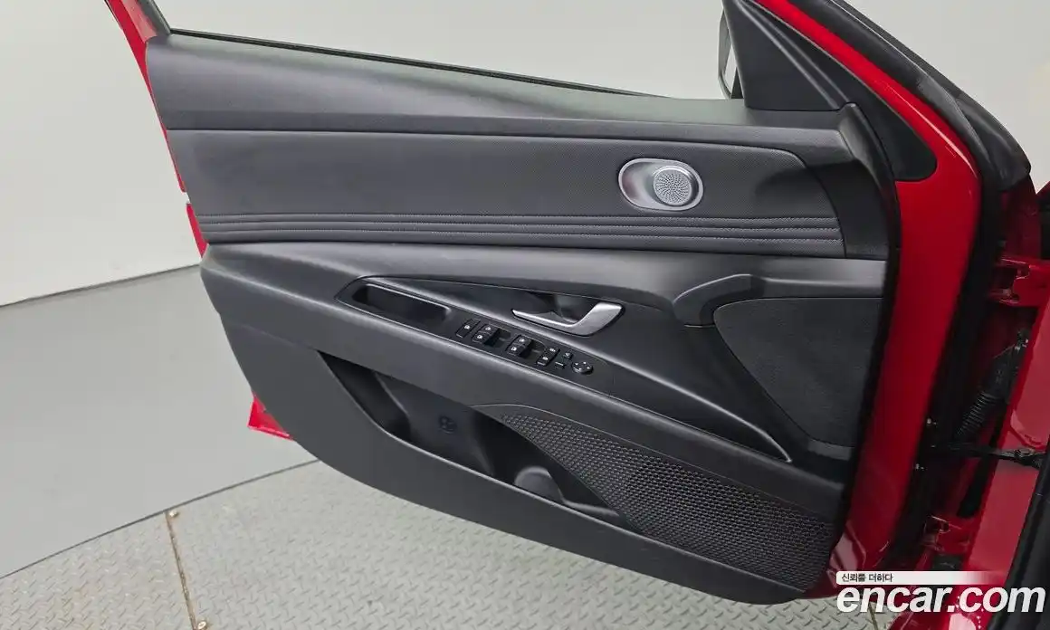 Hyundai Avante 2022 1.6 автомат (гидро), фото 14