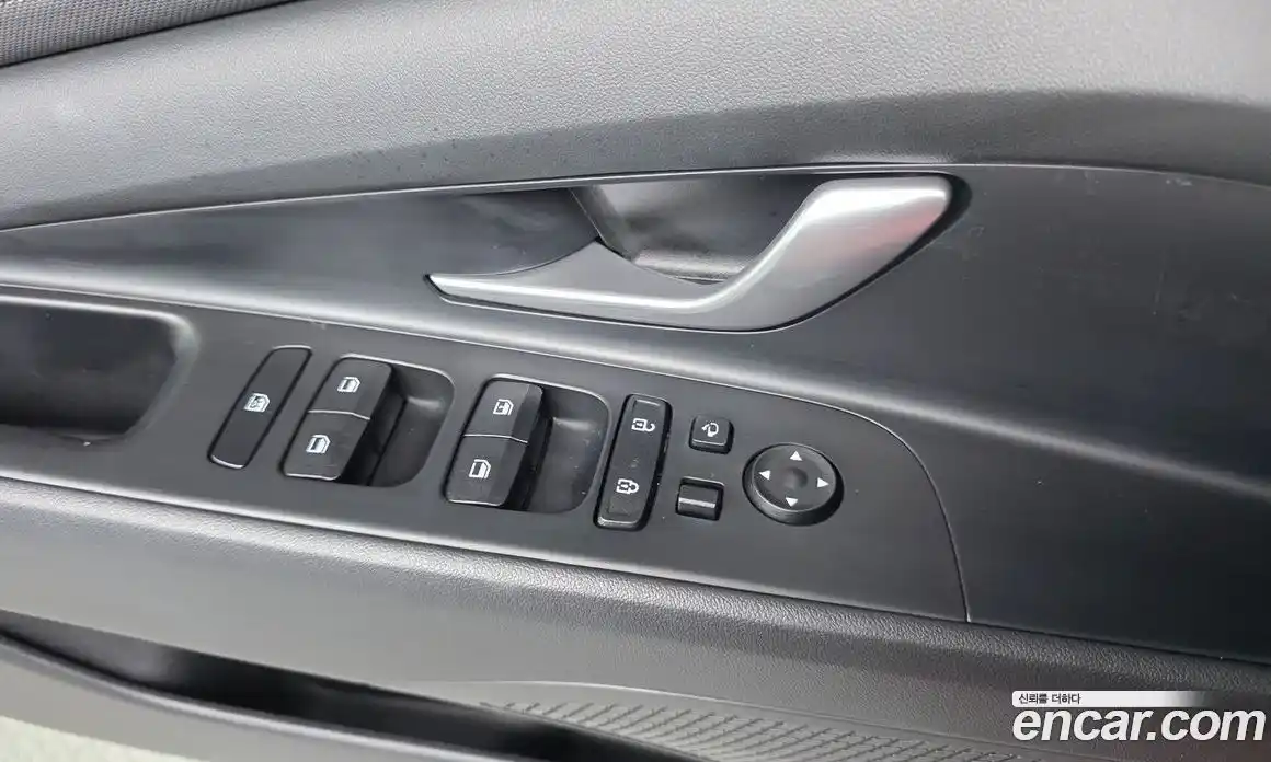 Hyundai Avante 2022 1.6 автомат (гидро), фото 18